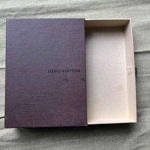 Louis Vuitton wallet box